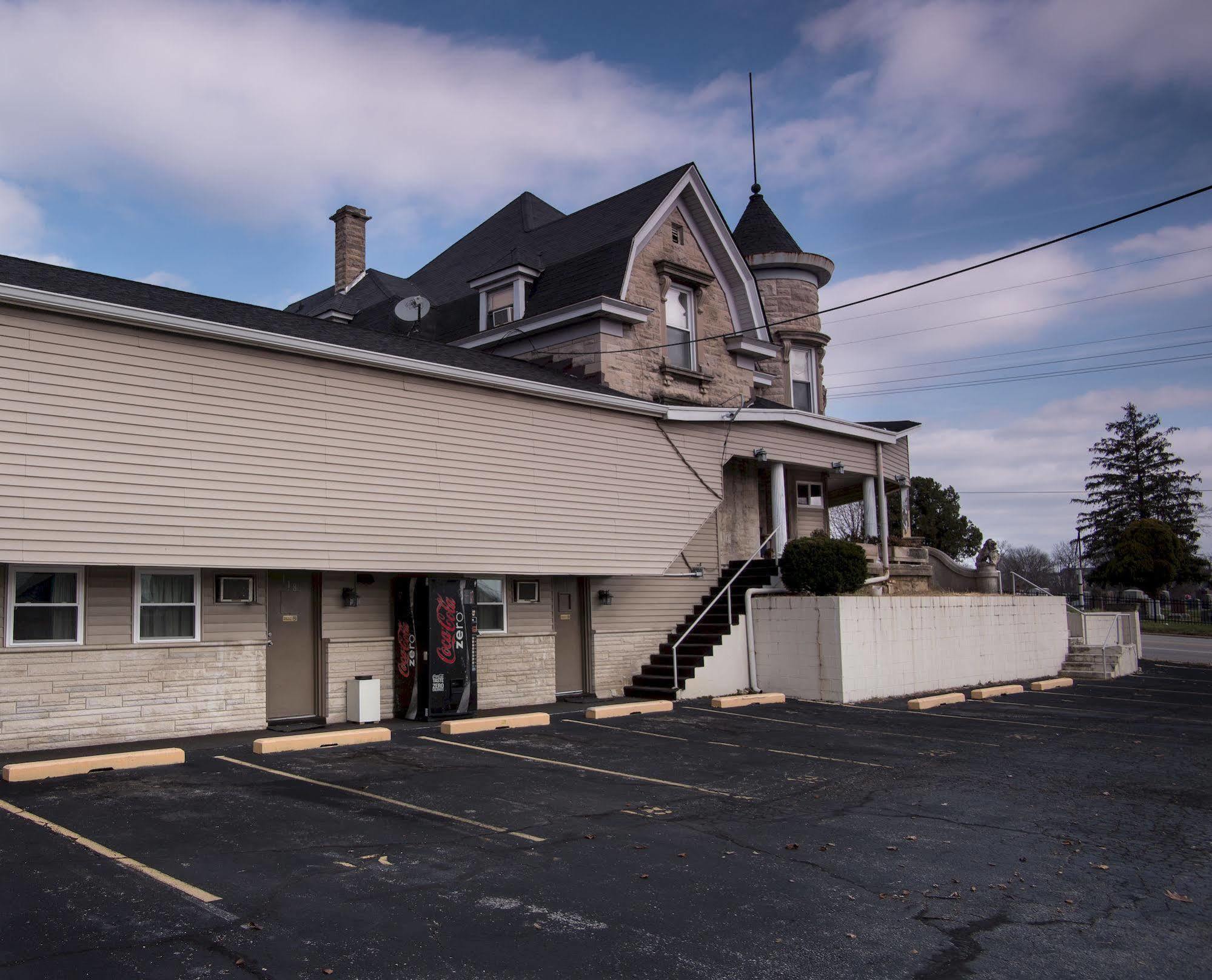 Motel Rosemount 2*