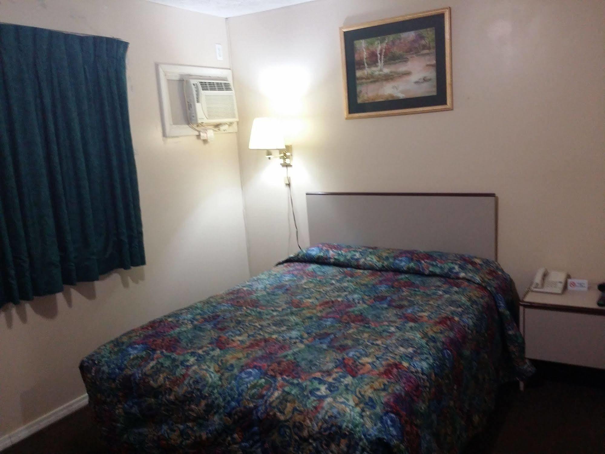 Rosemount Motel 2*